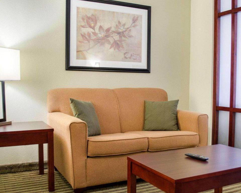 Comfort Suites Greenwood Dış mekan fotoğraf